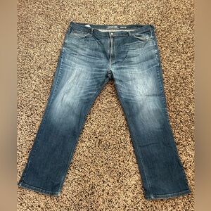 Levi’s Signature men’s jeans.  Athletic cut.  44 x 32.